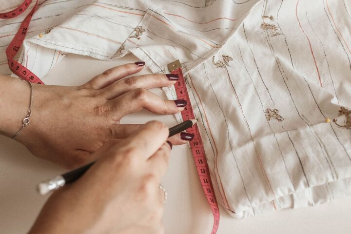 5 Easy Tips For Altering Your Clothes | Upstyle