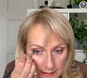 this warm autumn eye makeup for older eyes is perfect for fall, How to do an autumn eye makeup look