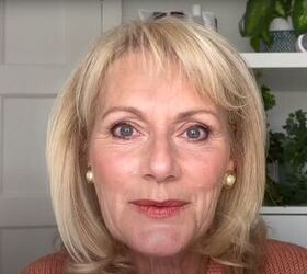 How to Do a Pretty & Soft Autumn Makeup Look for Mature Women