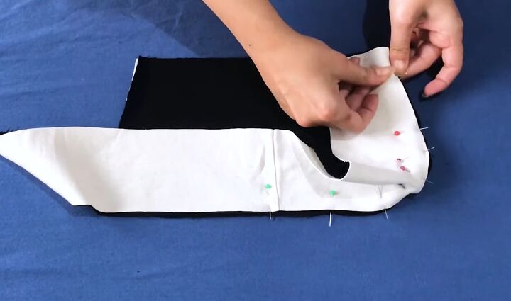 how to easily make a fabric shoulder bag that is simple stylish, Pinning the pieces to each other