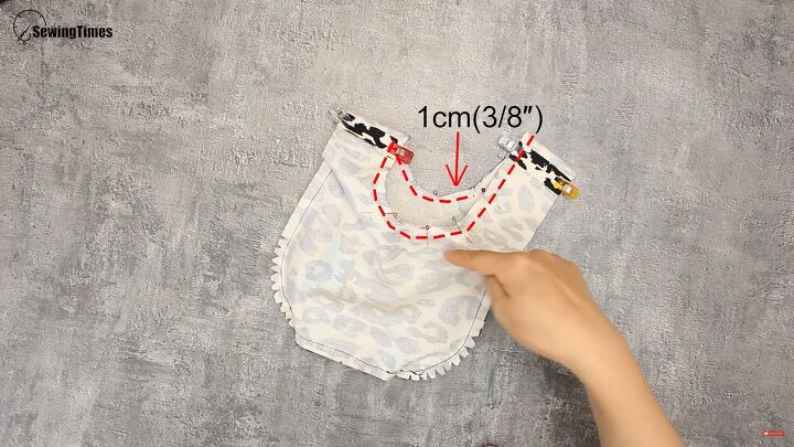 looking for a cute diy purse try this japanese knot bag tutorial, Sewing the lining to the bag