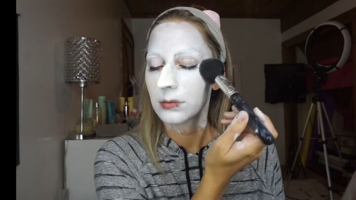 how to do super spooky makeup for a terrifying valak the nun costume, Easy Valak makeup tutorial