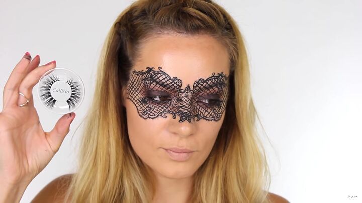 how to do intricate masquerade mask makeup with liquid eyeliner, Applying false eyelashes