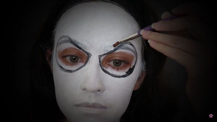 how to do perfect jack skellington face makeup for halloween, How to do female Jack Skellington makeup