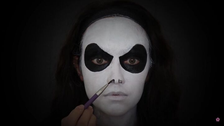 how to do perfect jack skellington face makeup for halloween, Doing scary Jack Skellington makeup
