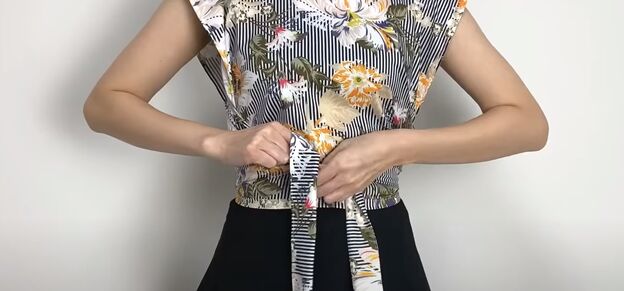 this pretty diy wrap tie top is so flattering simple to make, How to tie the DIY wrap top