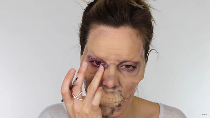 looking for a fun halloween look try this chilling zombie sfx makeup, Applying red to the eyelids
