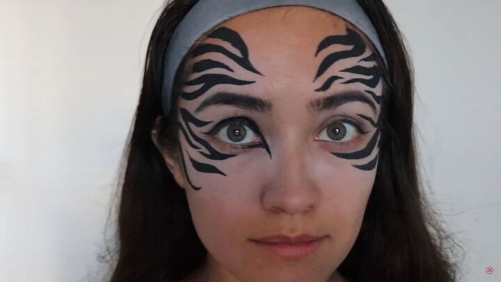 6 easy last minute halloween makeup ideas you can try at home, Easy last minute zebra makeup for Halloween