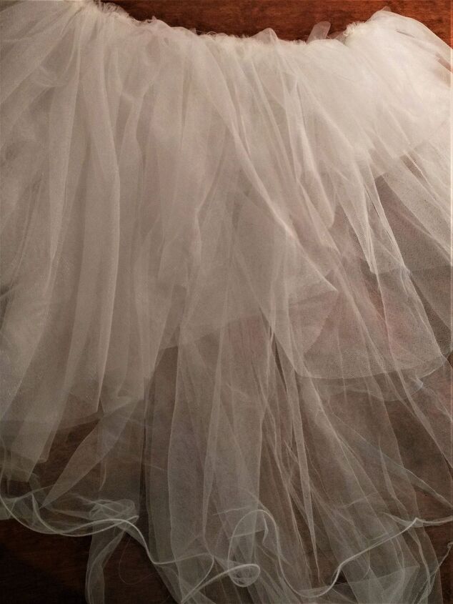 diy cloud tutu halloween costume, Layers of tulle sewn together ready for waistband