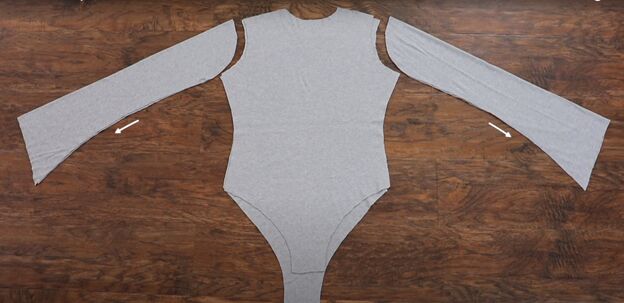 how to make a cute fall inspired bodysuit with long sleeves, DIY bodysuit pattern