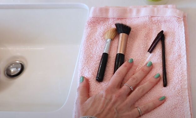 how to best clean makeup brushes and sponges quickly easily, Leaving the brushes flat to dry