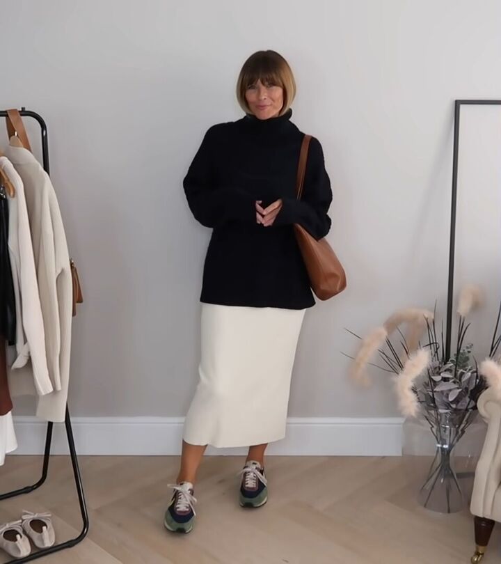 How to Style a Bodycon Dress in 10 Different & Elegant Ways | Upstyle How to Style a Bodycon Dress in 10 Different & Elegant Ways | Upstyle