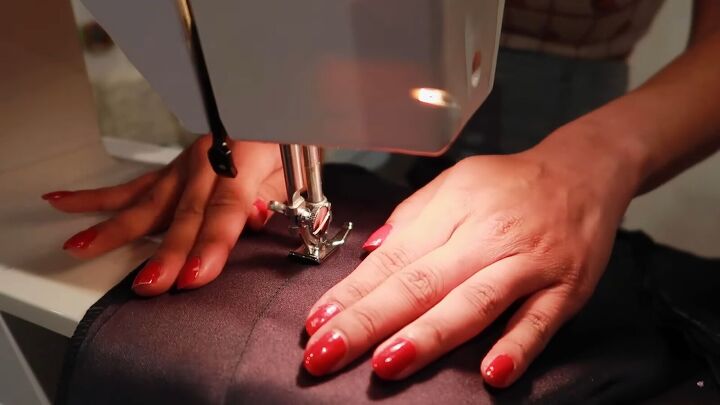 How to Take in a Dress and Make it Smaller | Upstyle How to Take in a Dress and Make it Smaller | Upstyle