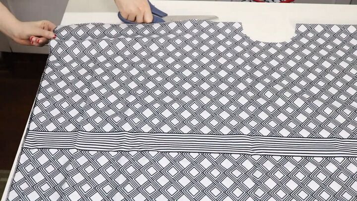 Cutting Hair at Home? Here's How to Make a Barber Cape in 7 Easy Steps ...