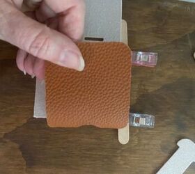 gift idea how to make a hand sanitizer holder