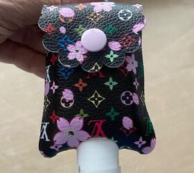 gift idea how to make a hand sanitizer holder