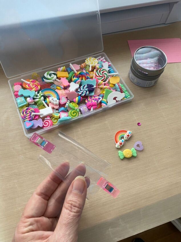 How to Make a Shaker Charm - Great Stocking Stuffer | Upstyle