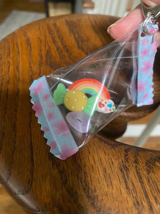 How to Make a Shaker Charm - Great Stocking Stuffer | Upstyle