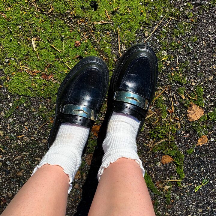 styling loafers for fall, Cute Socks
