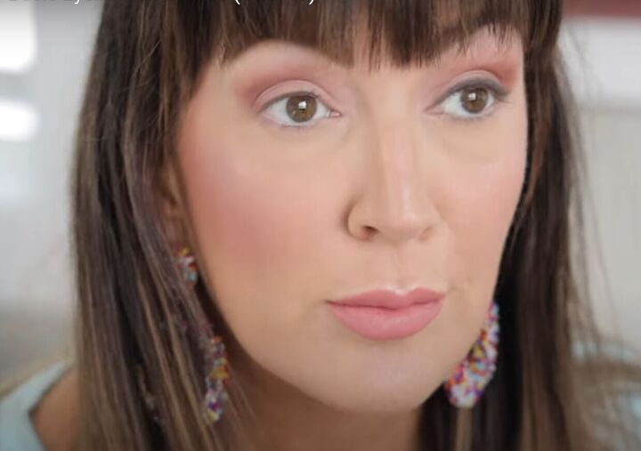 7 Tips on How to Do Easy-to-Apply Eyeliner for Beginners | Upstyle