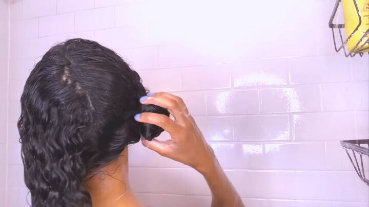 12 simple steps to the perfect wash go for type 3 natural hair, Sectioning hair to apply the mask