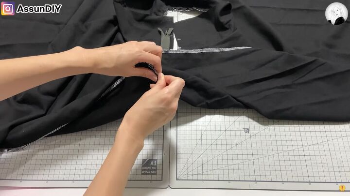 how to sew a high low skirt that can also be worn as an elegant cape, Pinning the open side seam