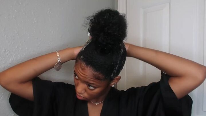 how to easily do a sleek top knot bun on natural hair, Applying mousse to the hair