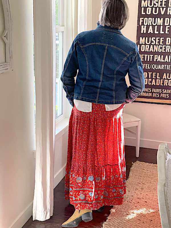 styling tiered peasant maxi skirt with belted blouse