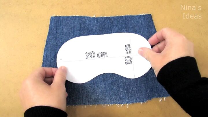 How to Make a DIY Sleep Mask Out of Old Jeans in Just 10 Minutes | Upstyle