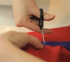 how to install an invisible zipper step by step sewing tutorial, Snipping the unstitched side
