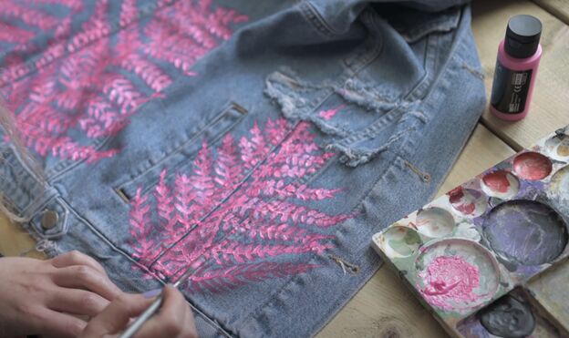 how to paint a denim jacket a super cute way to upcycle your wardrobe, How to paint a denim jacket with acrylic