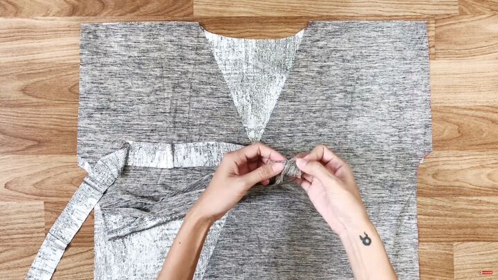 Diy Rompi How to Make a Christmassy DIY Romper for Festive Holiday Parties | Upstyle