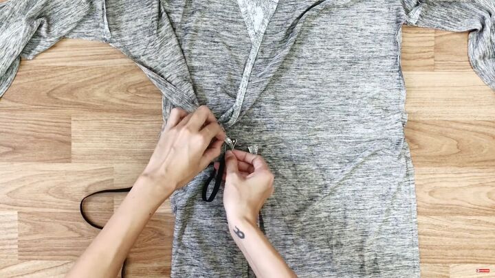 Diy Rompi How to Make a Christmassy DIY Romper for Festive Holiday Parties | Upstyle