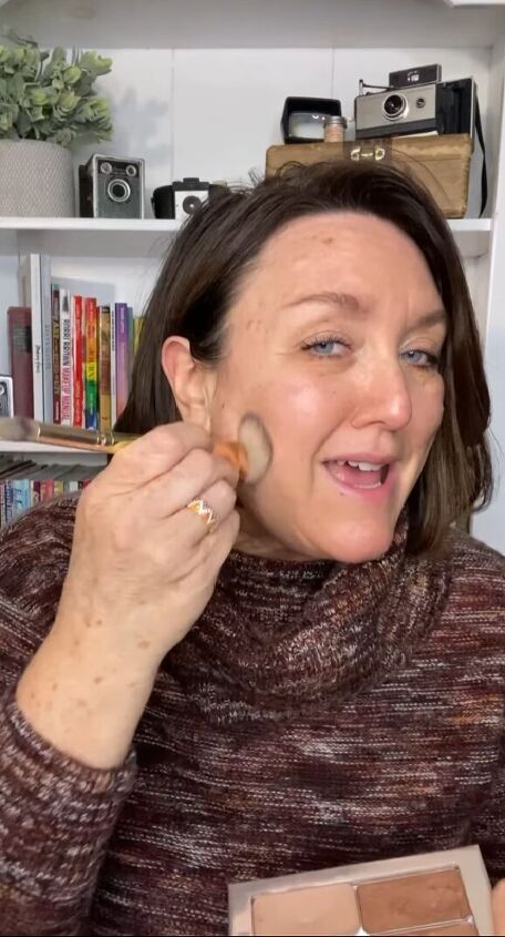 how to apply cream makeup to mature skin over 50 for beginners, Covering blemishes with a walnut color