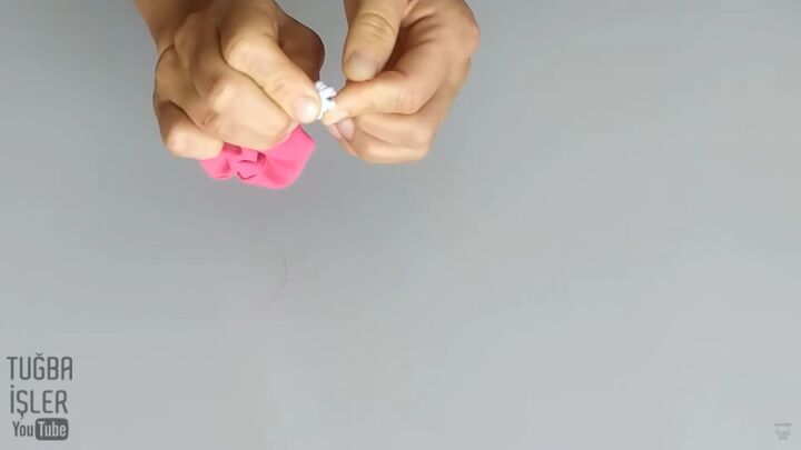 how to sew hair scrunchies quick easy scrap fabric project, Tying the elastic in a knot