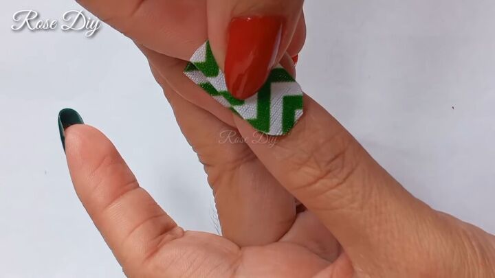 washi tape nails decorate nails with washi tape for a festive look, Applying washi tape on nails