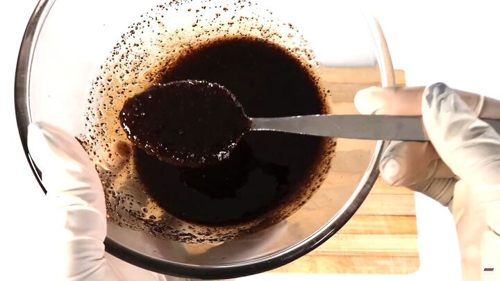 combat cellulite smell amazing with this coffee cinnamon body scrub, DIY coffee scrub for cellulite