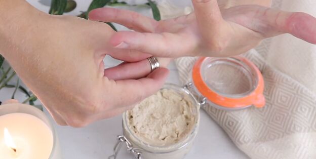 suffering with dry hands try this diy white kaolin clay mask remedy, Moisturizing hand mask DIY