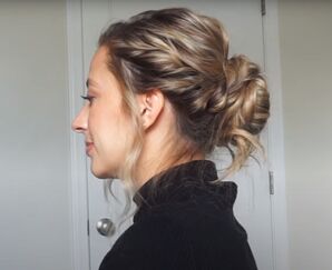 2 cute easy christmas updos for long hair you can try at home, Easy Christmas updo for the holidays