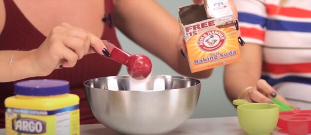 this quick easy bath fizzies recipe makes great gifts for loved ones, Mixing the dry ingredients together