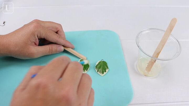 2 easy ways to make cute resin leaf earrings at home, How to make resin leaf earrings