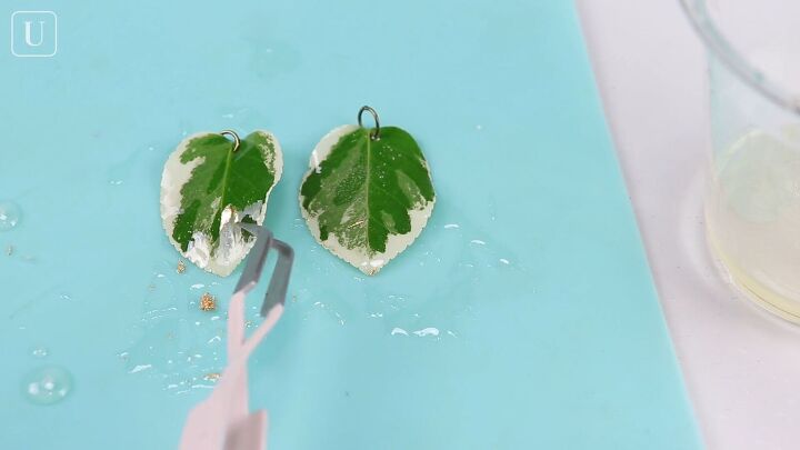 2 easy ways to make cute resin leaf earrings at home, How do you make resin jewelry with leaves
