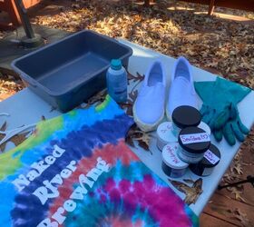 how to use shaving cream and pigment dyes to dye your canvas shoes