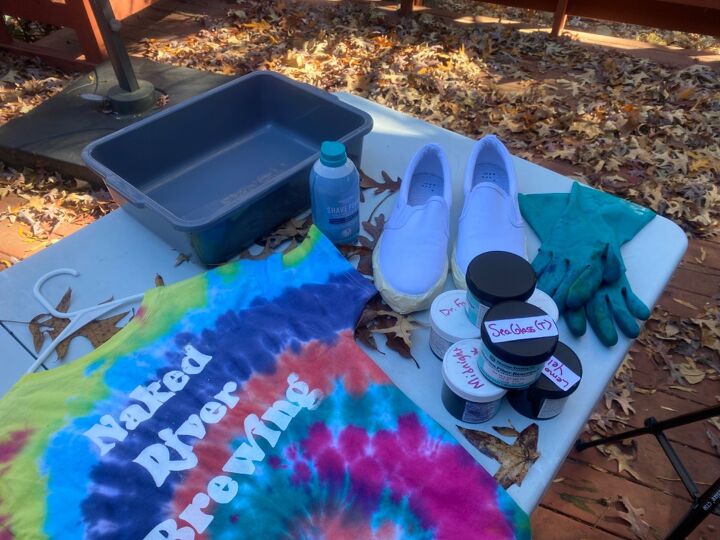 how to use shaving cream and pigment dyes to dye your canvas shoes