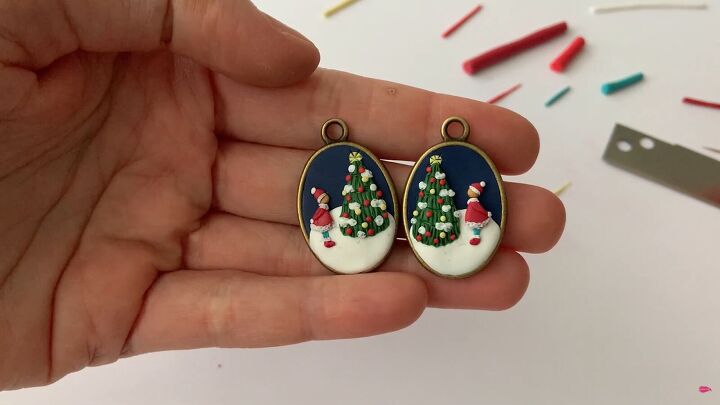 how to make charming diy christmas earrings out of polymer clay, Applying red and gold ornaments to the tree