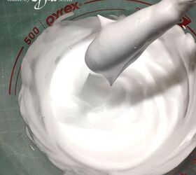 The wild way you can revamp your clothes using water and shaving cream