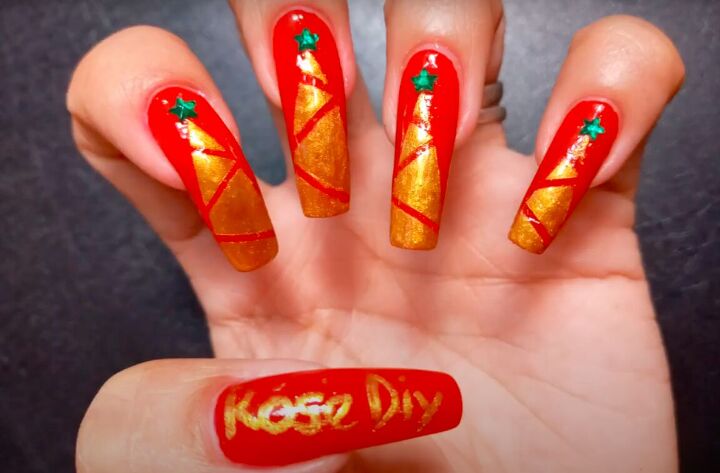 how to paint christmas trees on your nails the easiest way
