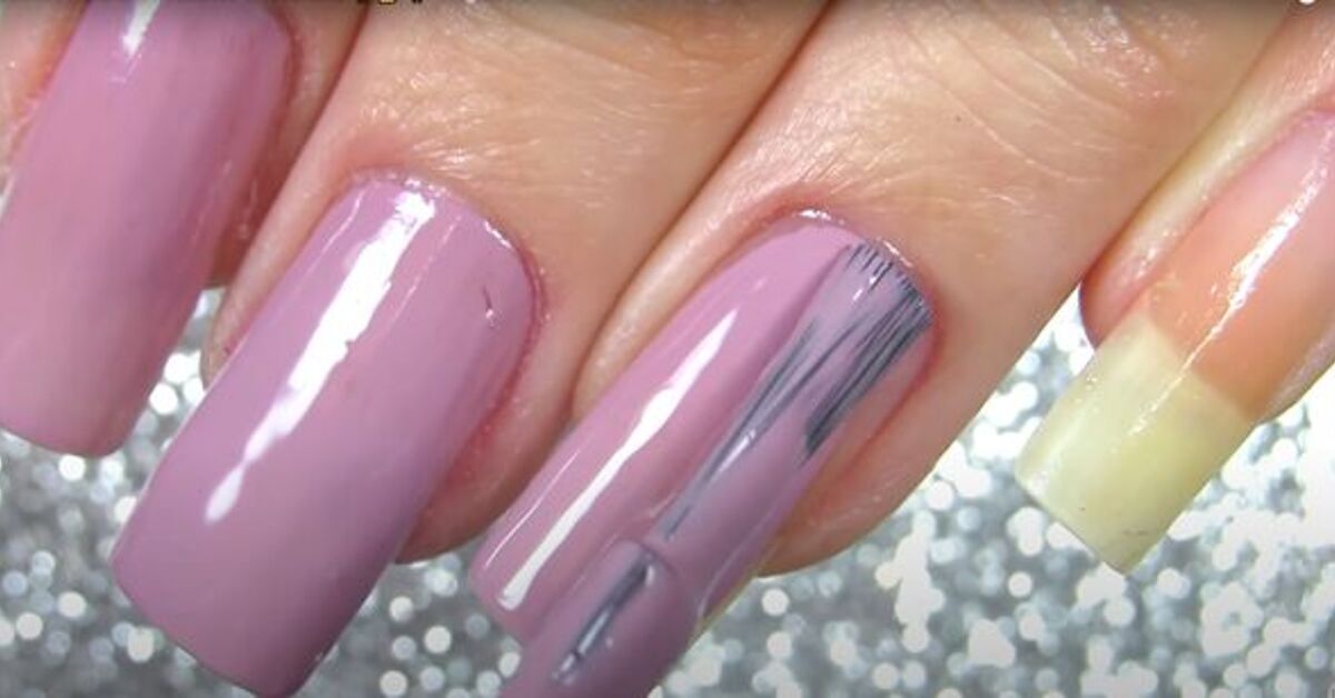 Sparkly Snowflake Nail Polish Art: How to Draw a Snowflake on a Nail