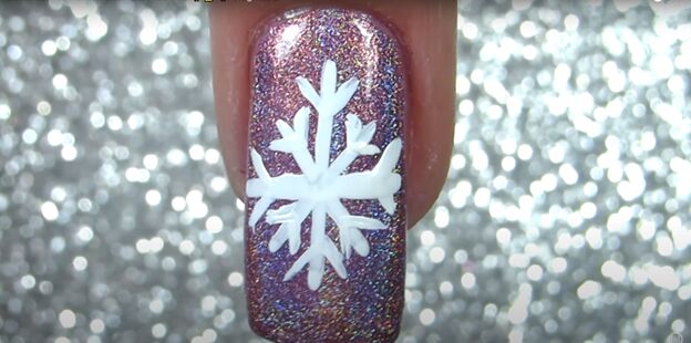 sparkly snowflake nail polish art how to draw a snowflake on a nail, Simple snowflake nails