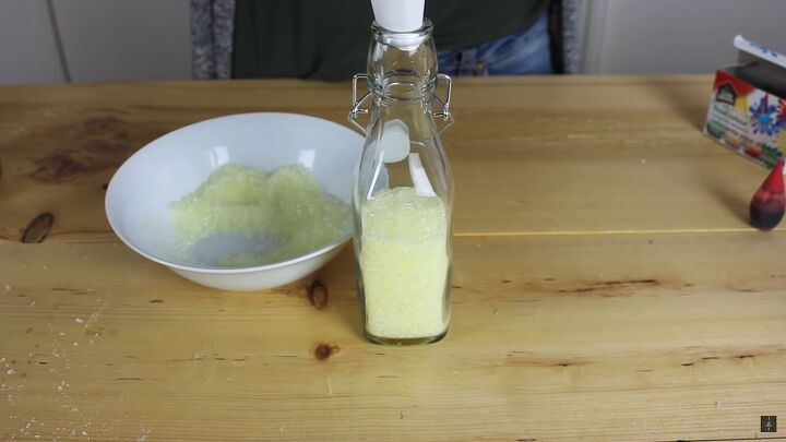 2 super easy diy christmas gift ideas scented bath salts room spray, Useful homemade gifts